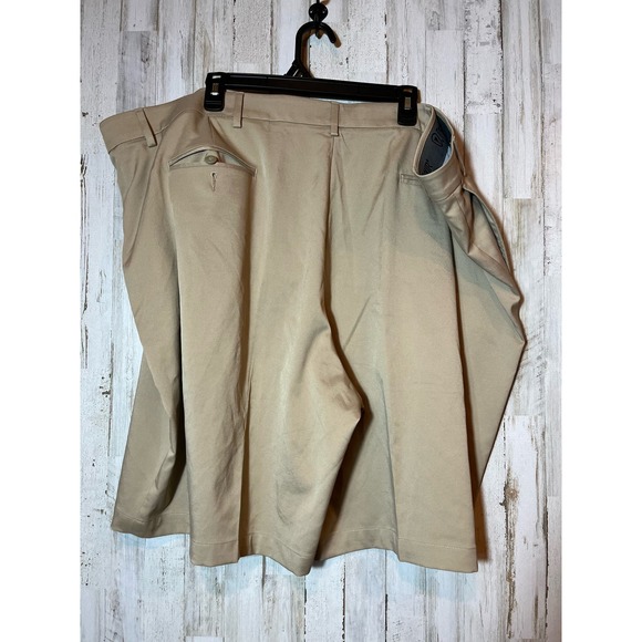 Pro Tour Shorts Men's 52 Waist Polyester Blend‎ Tan Golf - Picture 2 of 4
